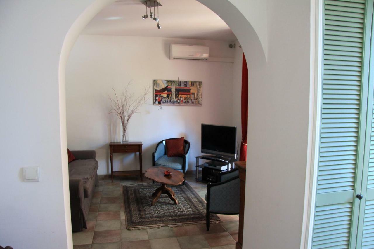 Appartement Avec Patio Et Garage Centre Ville Et Plage Sanary-sur-Mer Exterior foto